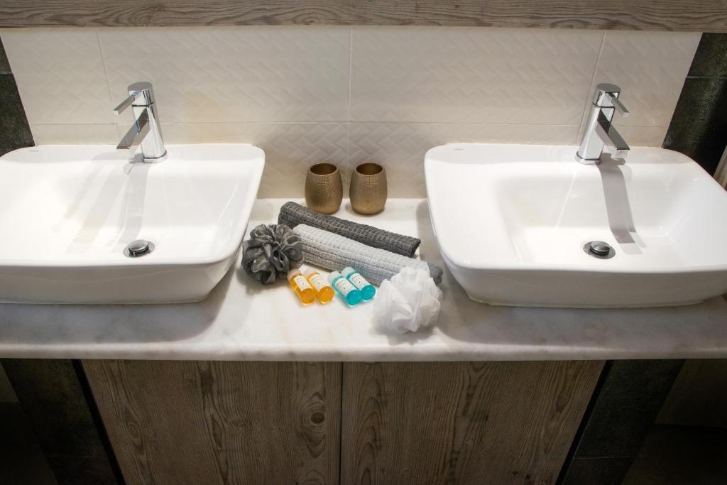 ATH Airport Suites Free Shuttle From And To Athens Airport - 18