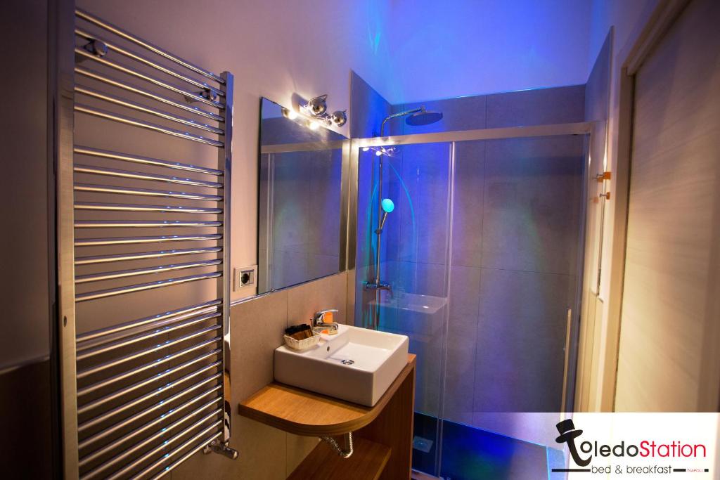 Koupelna v ubytování ToledoStation B&B
