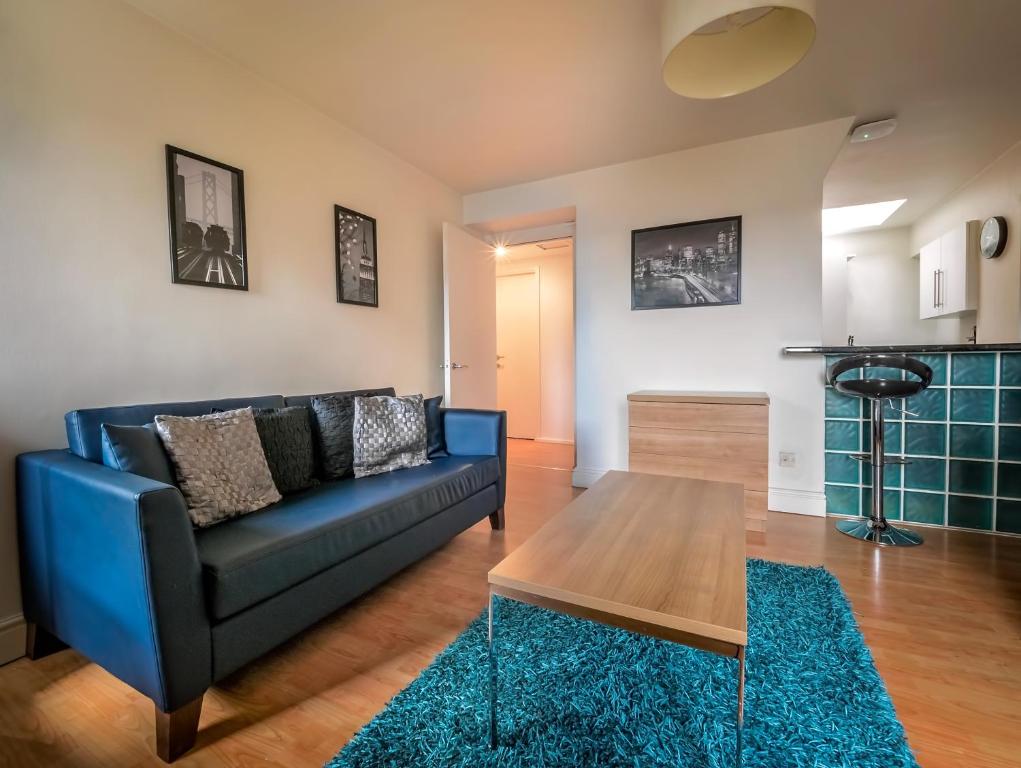 LSE High Holborn - 