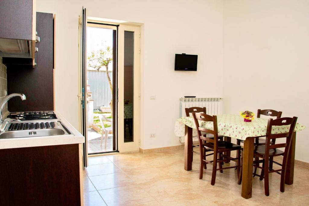 Kuchyň nebo kuchyňský kout v ubytování Casa Vacanze Eufemia