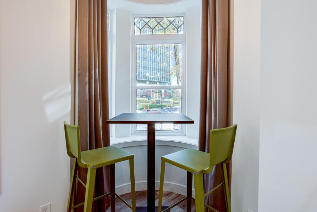 L'Adresse sur Grande-Allée Lofts - Open Space Loft 2 People - 101