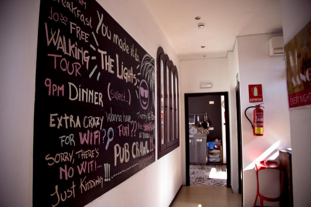 Certifikát, hodnocení, plakát nebo jiný dokument vystavený v ubytování The Lights Hostel