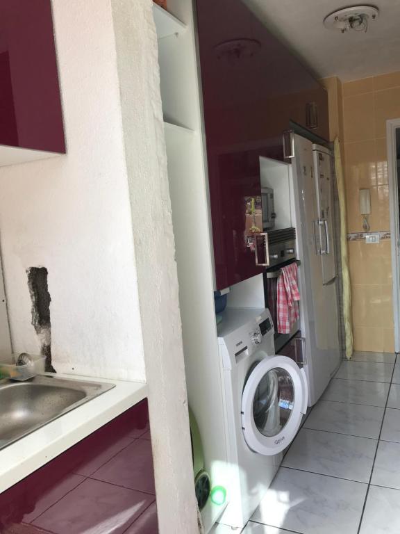 Kuchyň nebo kuchyňský kout v ubytování Rooms Complex "Cristimar", Los Cristianos