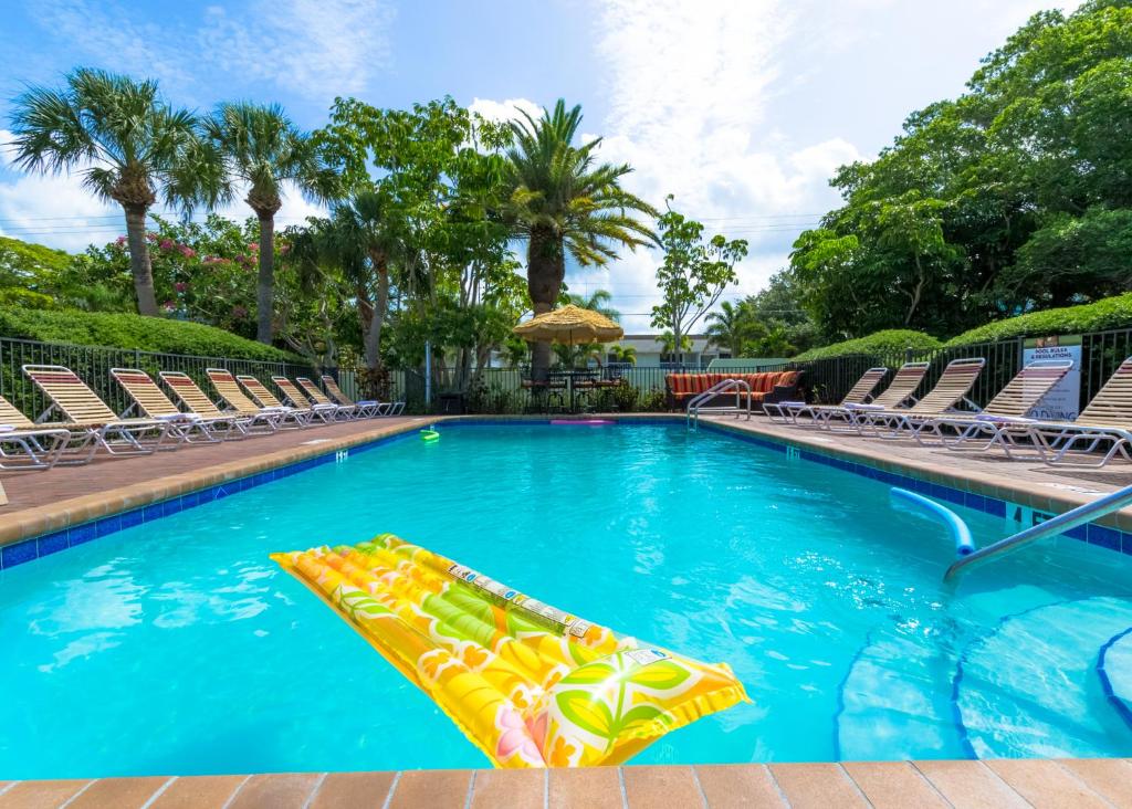 Swimmingpoolen hos eller tæt på Tropical Beach Resorts - Sarasota
