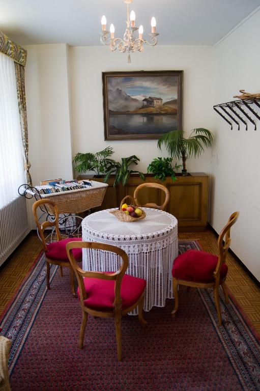 Hotel Alpina - Resim 16