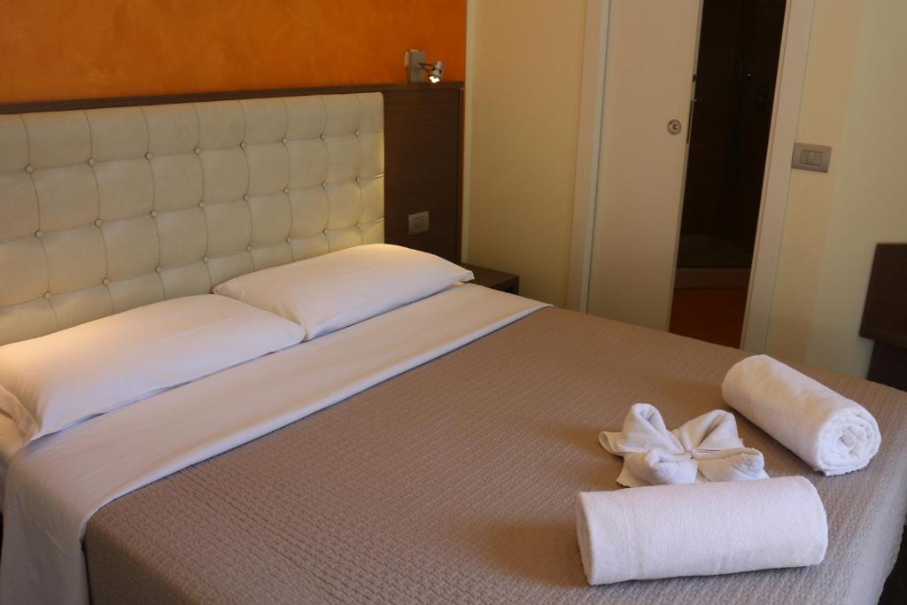 Hotel La Madonnina - Resim 28