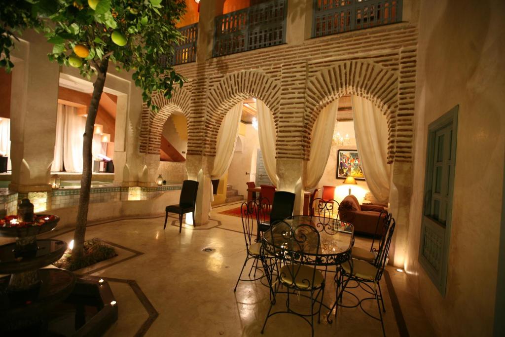 Posezení v ubytování Riad et Spa Misria Les Orangers