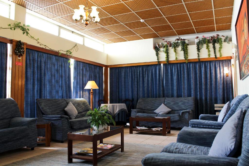 Posezení v ubytování Aeromar Beach Hotel