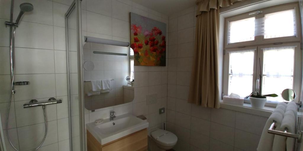 Koupelna v ubytování Hotel Alte Brennerei