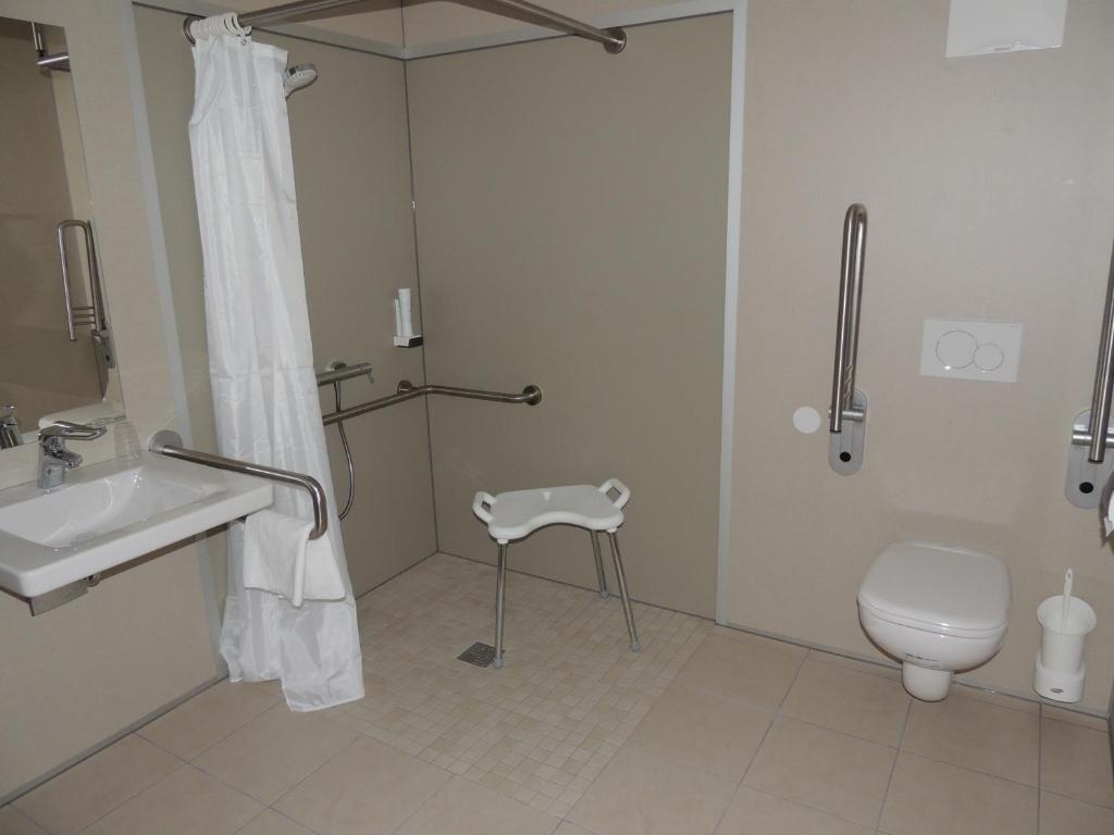 Koupelna v ubytování AVIA Motel Bisamberg