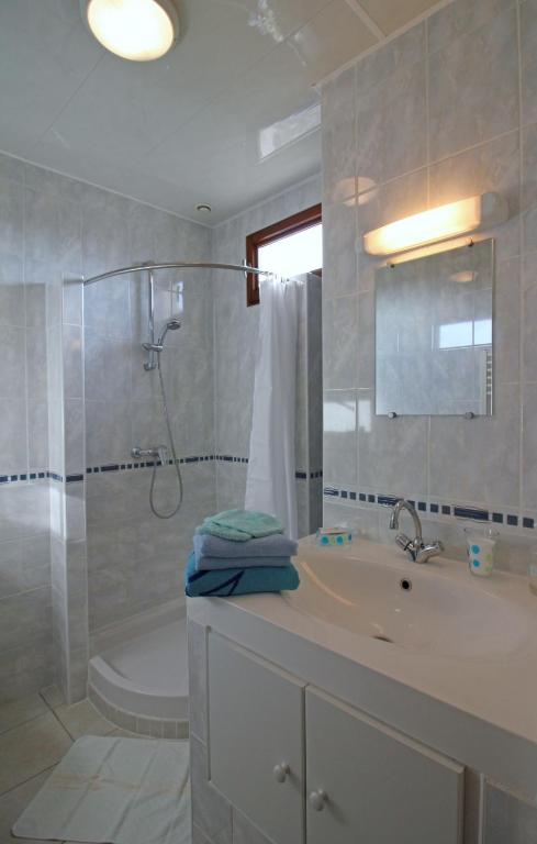 La Halte de Segondignac - Comfort Triple Room Met Douche