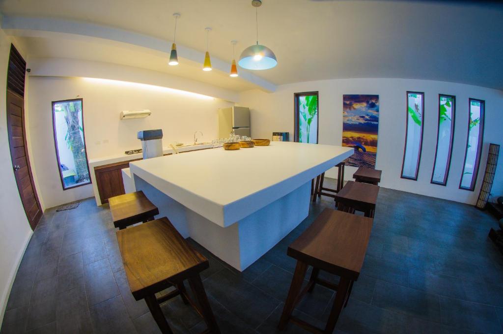 Kuchyň nebo kuchyňský kout v ubytování Palaka Resort