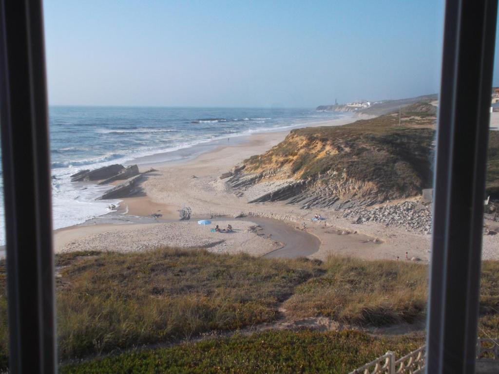 Ein Strand an oder in der Nähe des Ferienhauses