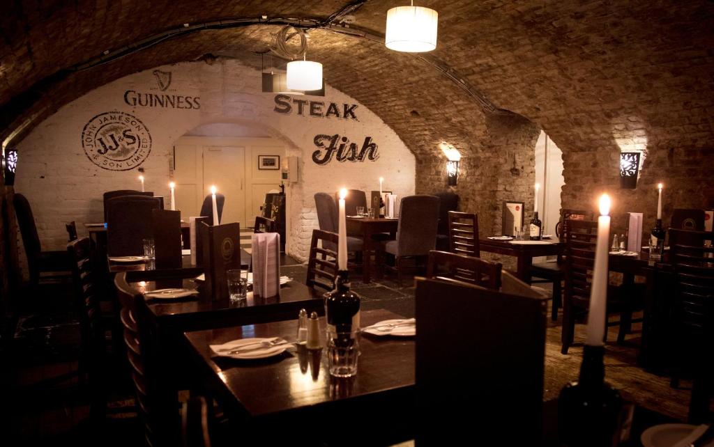 Castle Hotel - Resim 15