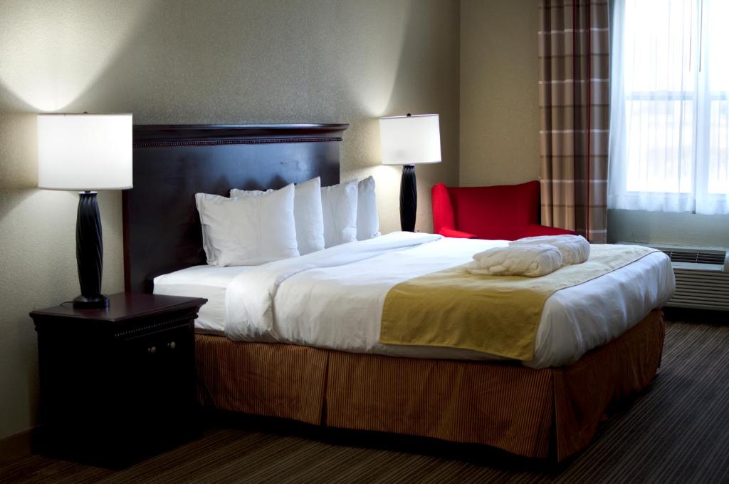 Country Inn & Suites by Radisson, Ithaca, NY - King Room - Non-Smoking