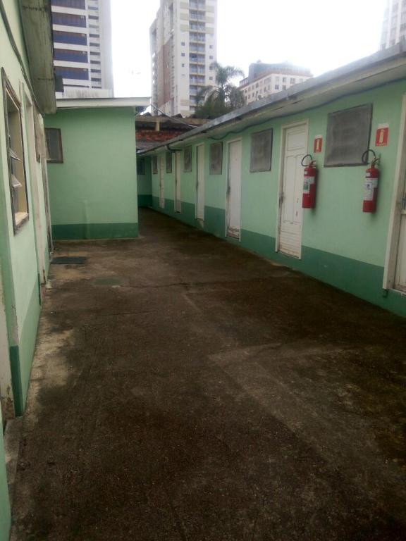 Laron Hotel