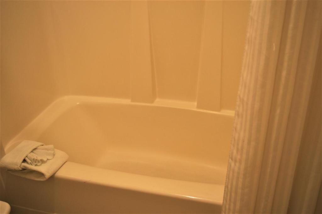 Fotografie z fotogalerie ubytování GuestHouse Inn Enumclaw v destinaci Enumclaw