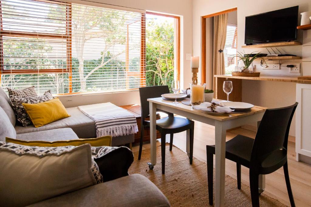 Treehouse at Theebos, Strand Tarifs 2023