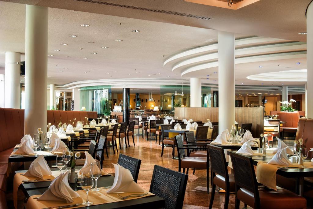 Restaurace v ubytování Radisson Blu Park Hotel & Conference Centre