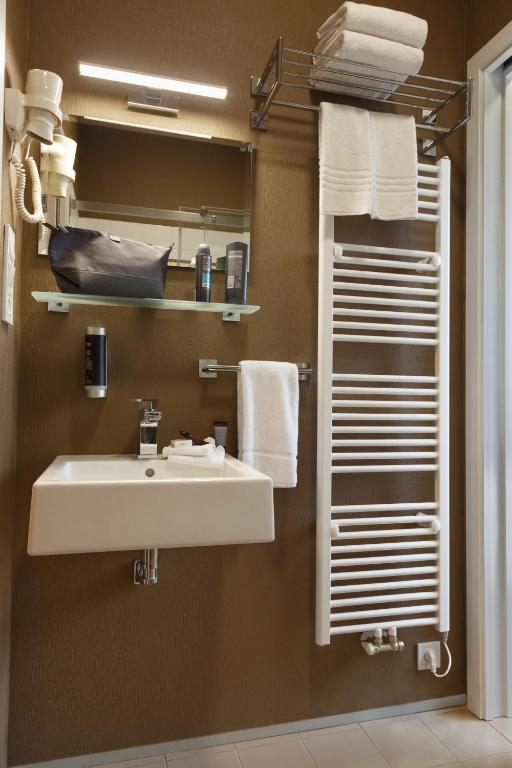 Skyhotel Prague - Resim 3