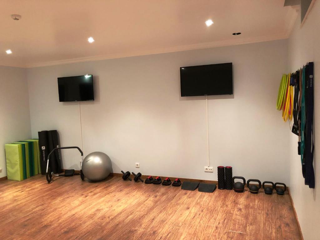 HENRI'S APARTMENTS - Pateo de Santo António - 14