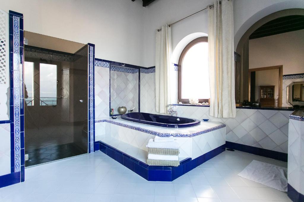 Jacuzzi La Duquesa Guest House Cádiz