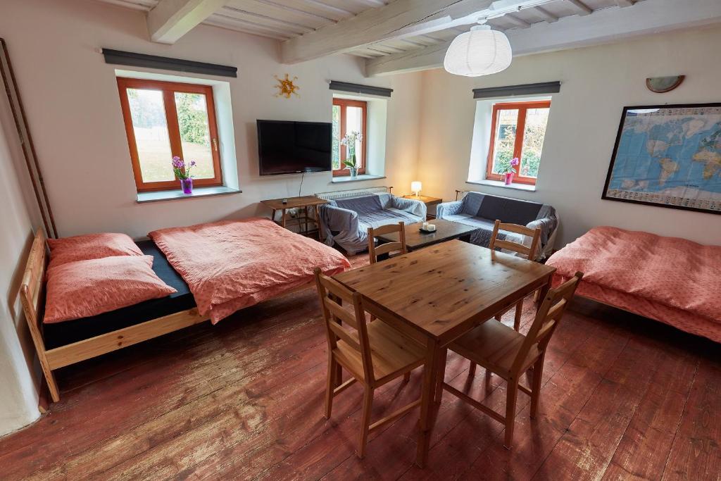Postel nebo postele na pokoji v ubytování Chalupa na dobrém místě