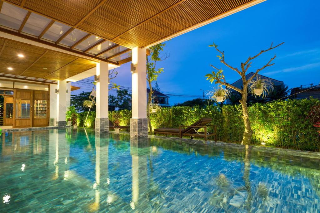 Bazén v ubytování ZEN Boutique Hoi An - Eco-Friendly Villa nebo v jeho okolí