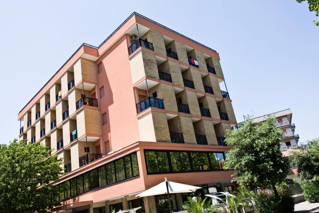 Budova, kde se hotel nachází