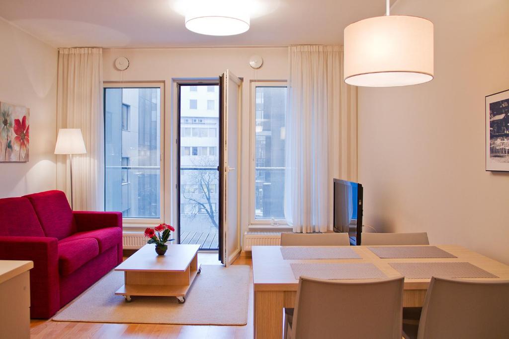 Solar Apartments - Foorum Center - Standard One-Bedroom Apartment With Balcony
