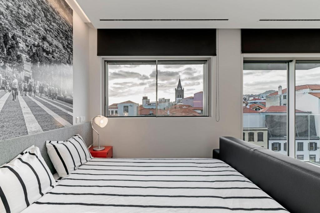 FAA Rentals 31 de Janeiro by An Island Apart - Apartment With Balcony