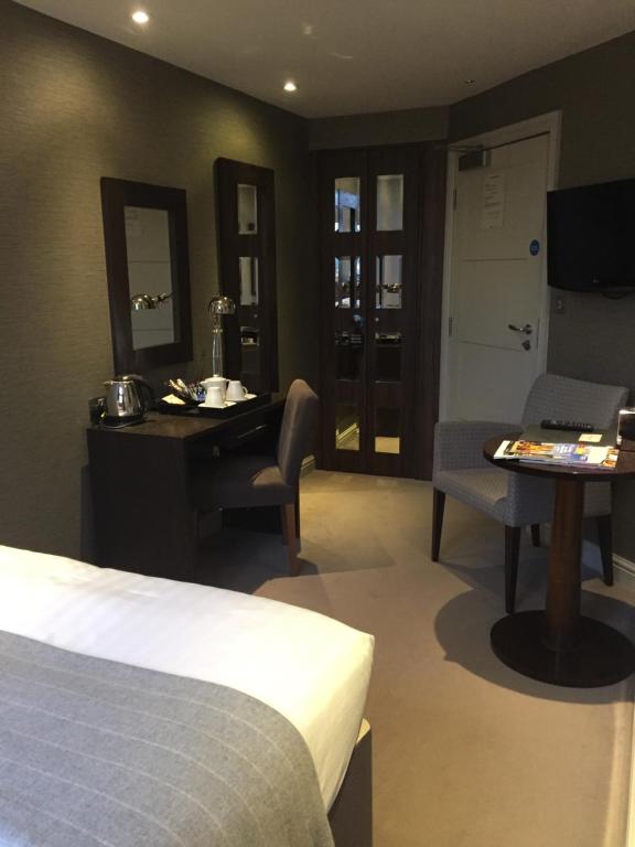 Castle Hotel & Apartments - Grande Chambre Simple
