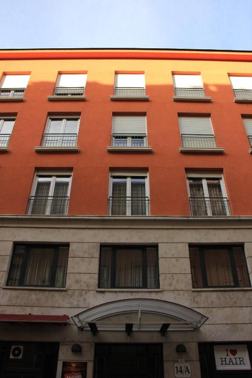 Budova, v ktorej sa apartmán nachádza
