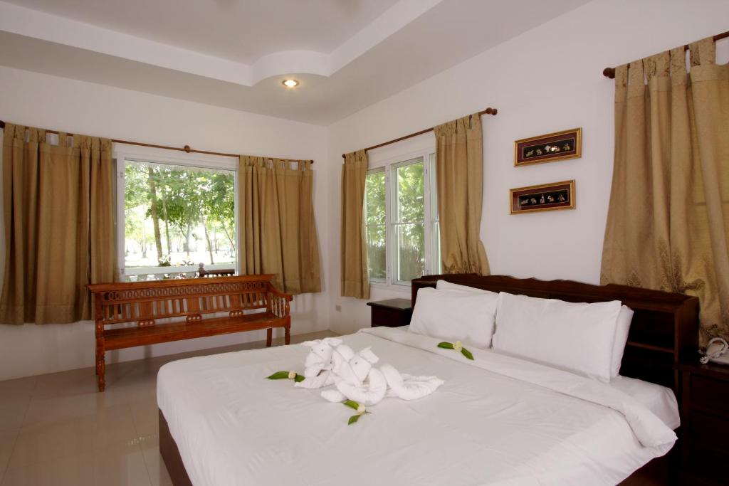 Racha Island Resort (Rayaburi) - Superior Double Or Twin Room With Garden View