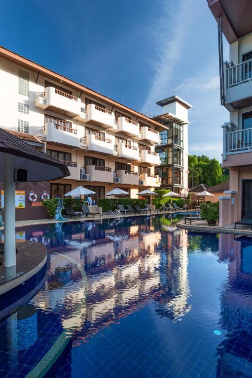 Bazén v ubytování Srisuksant Resort nebo v jeho okolí
