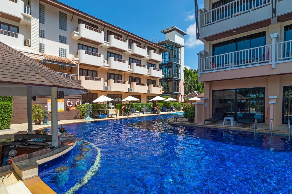 Bazén v ubytování Srisuksant Resort nebo v jeho okolí