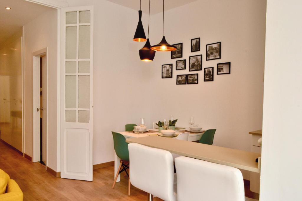 Hola Valencia - Holiday Apartments, Valencia – Updated 2023 ...