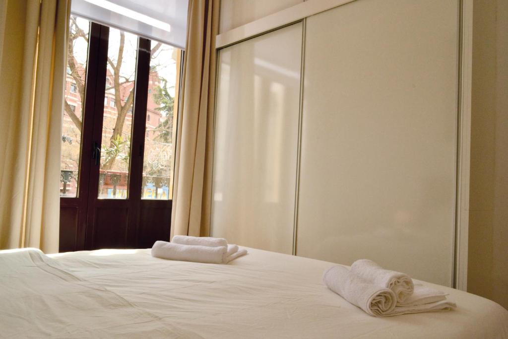 Hola Valencia - Holiday Apartments, Valencia – Updated 2023 ...