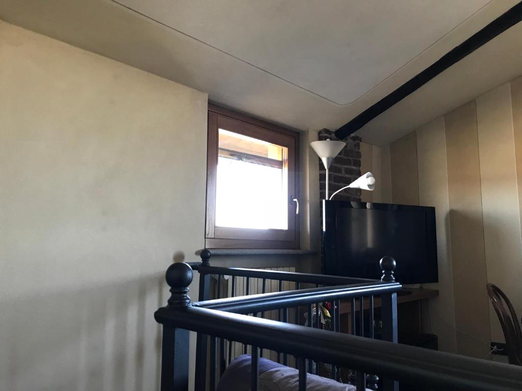 A television and/or entertainment centre at Cascina Garaita