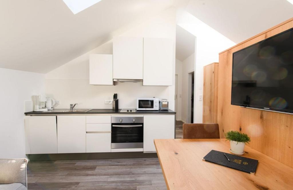 Kuchyňa alebo kuchynka v ubytovaní Kaiser Max Design Appartements