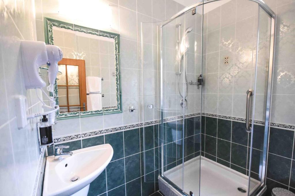 HOTEL DIANA apartments