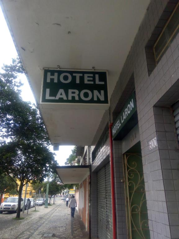  Laron Hotel