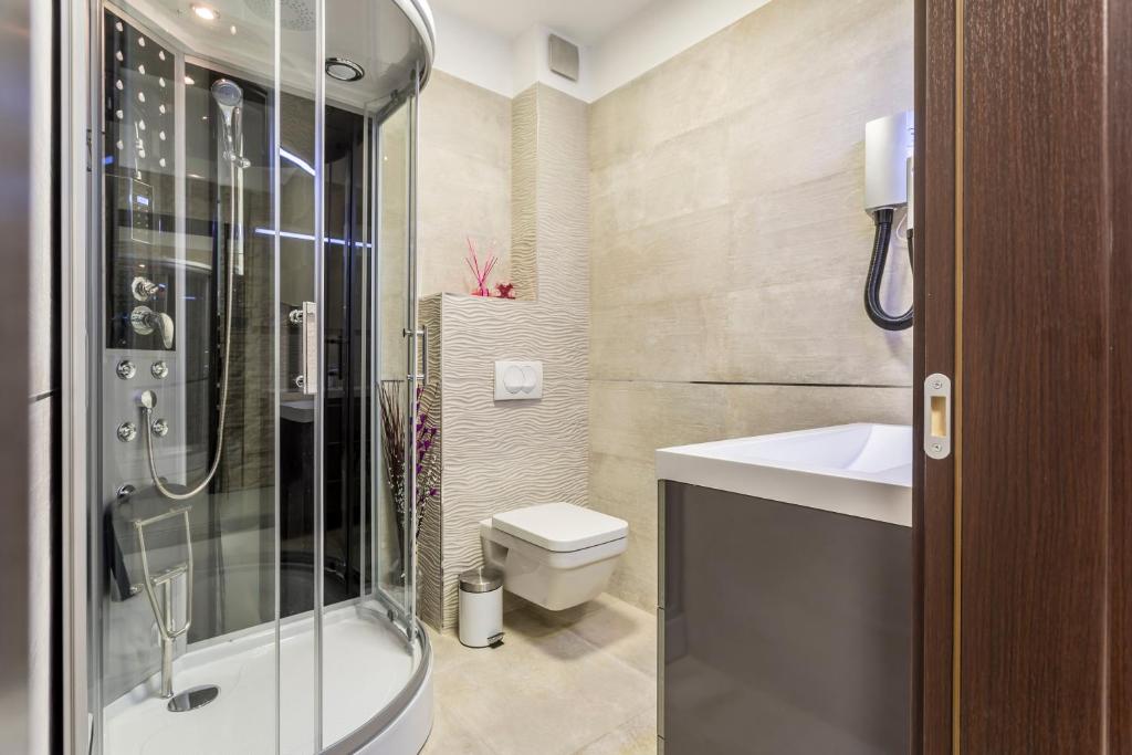 Kúpeľňa v ubytovaní Sea Pearl Luxury Apartment