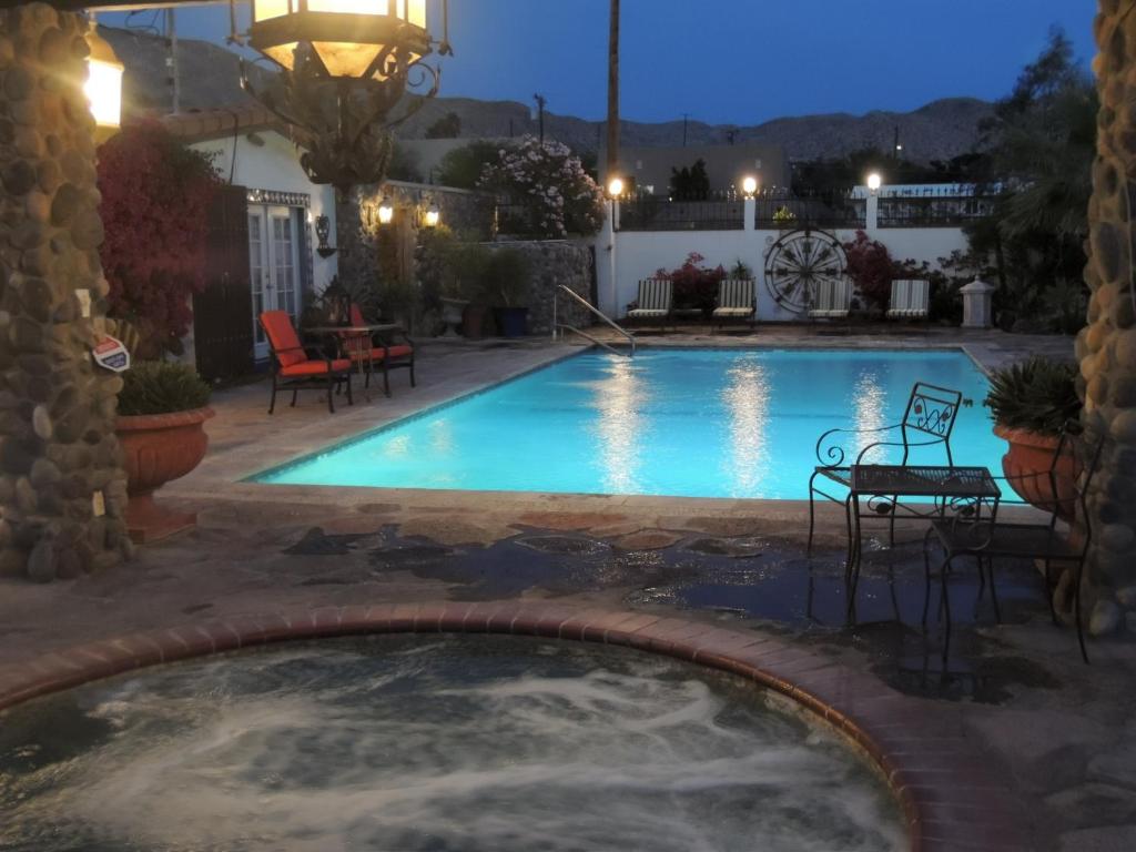 Bazén v ubytování Tuscan Springs Hotel & Spa nebo v jeho okolí