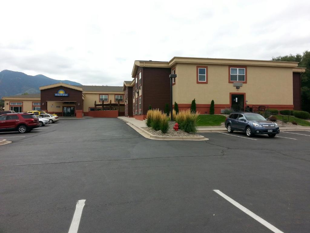 Days Inn by Wyndham Manitou Springs photo
