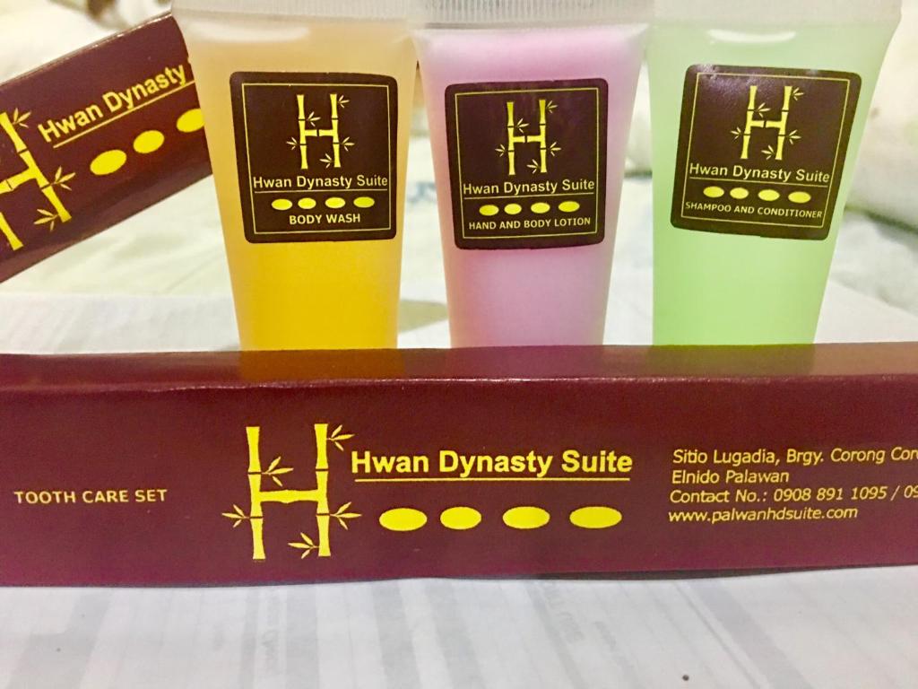 Certifikát, hodnocení, plakát nebo jiný dokument vystavený v ubytování Hwan Dynasty Suite