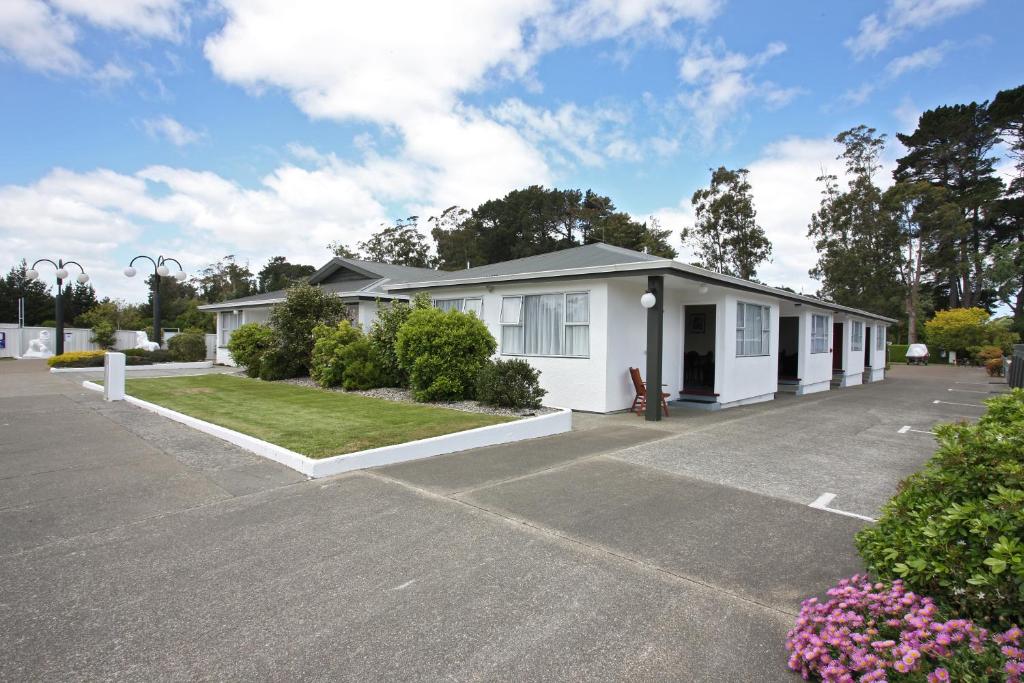 Queens Park Motels - Resim 6