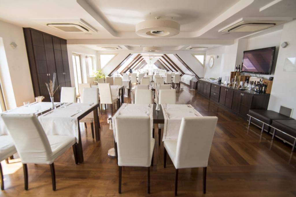 Istumisnurk majutusasutuses E' Hotel