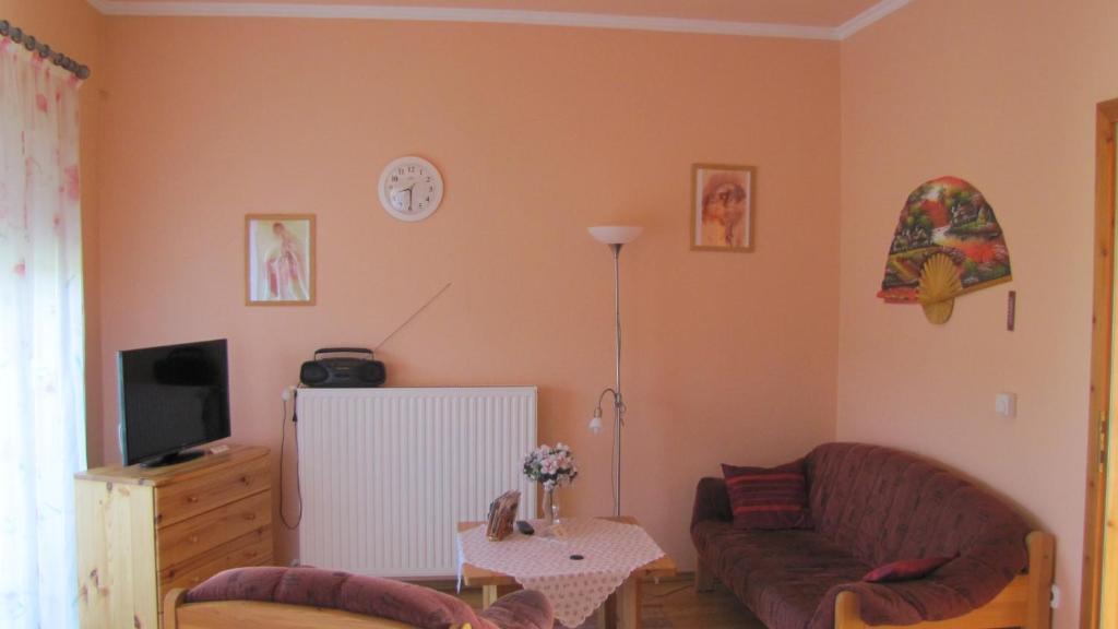 Posezení v ubytování Alsóhegyi Apartmanok