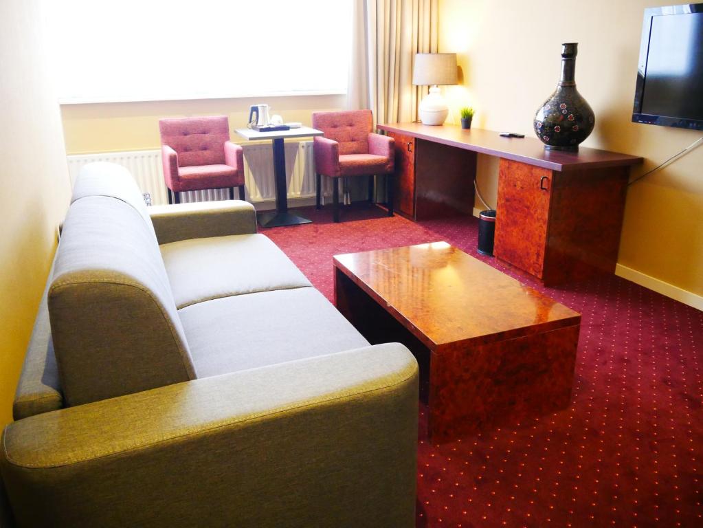Posezení v ubytování Hotel het Oosten